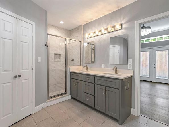 4511  Gilbert Avenue  108, Dallas Texas 75219