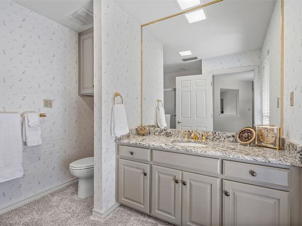 32  One Main Place , Benbrook Texas 76126