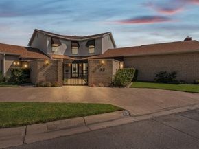 32  One Main Place , Benbrook Texas 76126