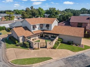 32  One Main Place , Benbrook Texas 76126
