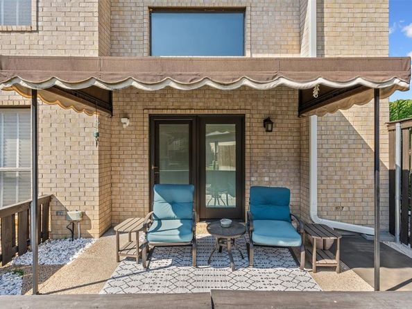32  One Main Place , Benbrook Texas 76126