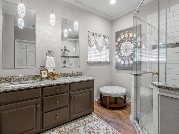32  One Main Place , Benbrook Texas 76126