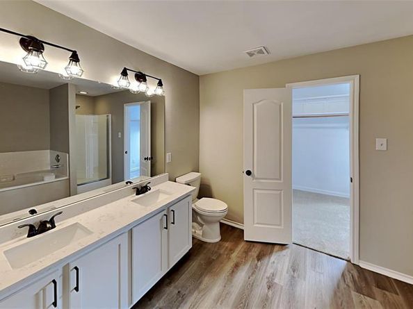 2203  Wagon Wheel Trail , Corinth Texas 76208