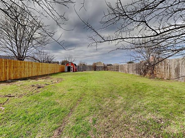 2203  Wagon Wheel Trail , Corinth Texas 76208