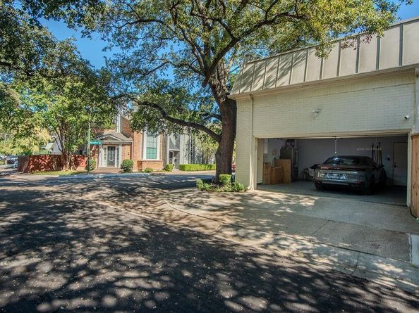 3802 S Versailles Avenue , Dallas Texas 75209
