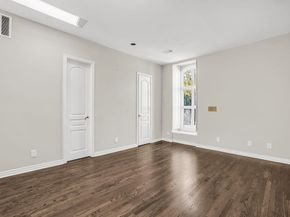3802 S Versailles Avenue , Dallas Texas 75209
