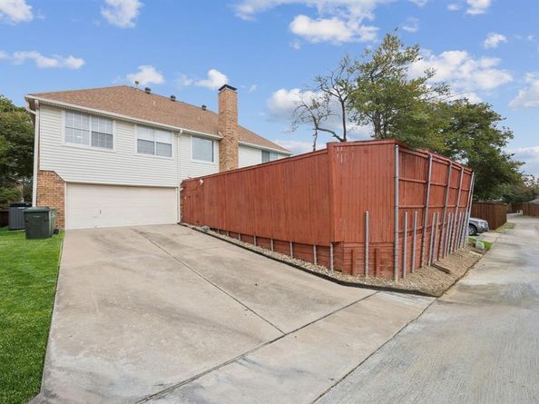 1206  Osceola Trail , Carrollton Texas 75006