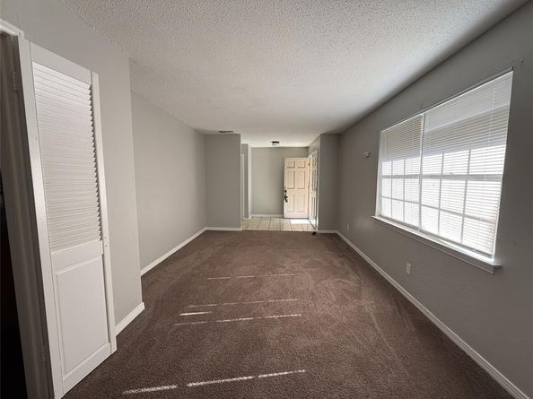 301  Lakewood Drive , DeSoto Texas 75115