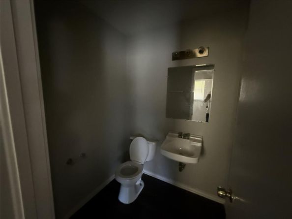 301  Lakewood Drive , DeSoto Texas 75115