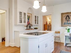 1929  Forest Park Boulevard , Fort Worth Texas 76110