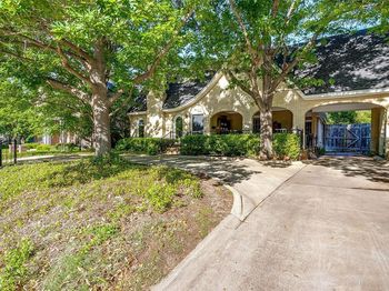 1929  Forest Park Boulevard 