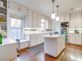 1929  Forest Park Boulevard , Fort Worth Texas 76110