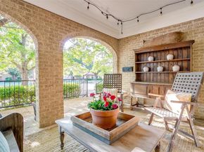 1929  Forest Park Boulevard , Fort Worth Texas 76110