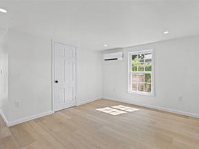 6217  Locke Avenue , Fort Worth Texas 76116