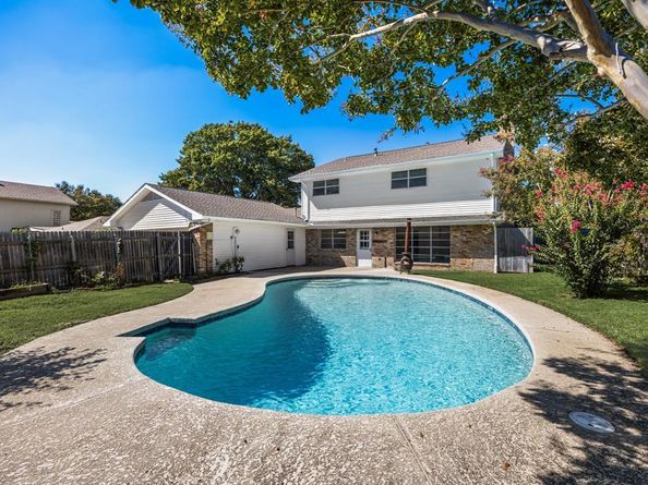 2404  Heather Hill Lane , Plano Texas 75075