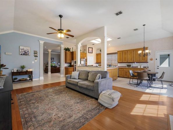 3900  Silkwood Trail , Arlington Texas 76016