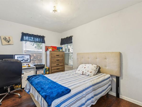 1901  Kris Street , Irving Texas 75060