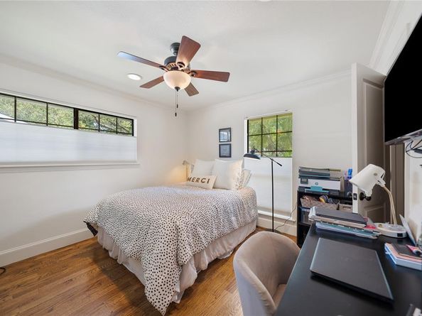 3217  Rolling Knoll Drive , Farmers Branch Texas 75234
