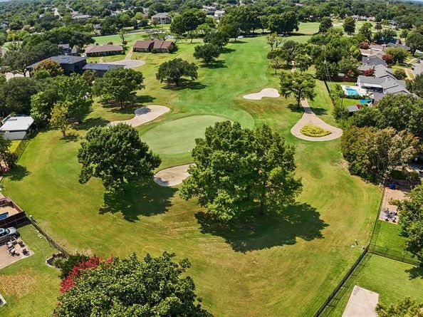 3217  Rolling Knoll Drive , Farmers Branch Texas 75234