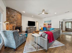 3217  Rolling Knoll Drive , Farmers Branch Texas 75234