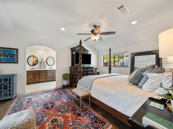 3217  Rolling Knoll Drive , Farmers Branch Texas 75234