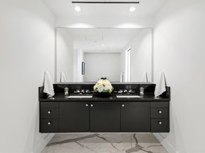 2408  Victory Park Lane  1140, Dallas Texas 75219