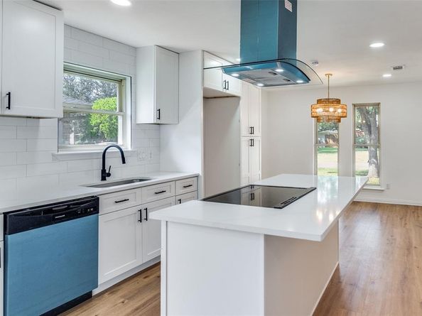 2416  Sierra Lane , Plano Texas 75075