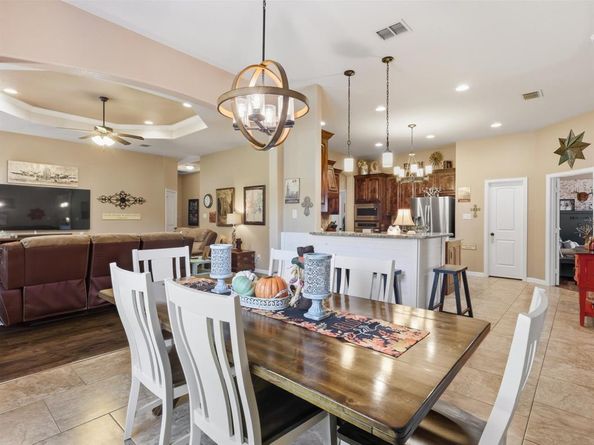 100  Valle Court , Azle Texas 76020