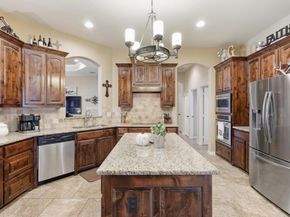 100  Valle Court , Azle Texas 76020