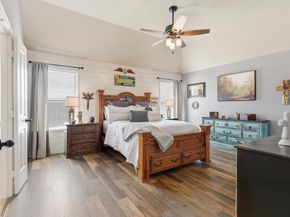 100  Valle Court , Azle Texas 76020