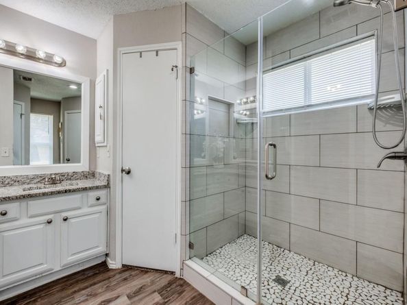 5723  Russcrest Drive , Dallas Texas 75227