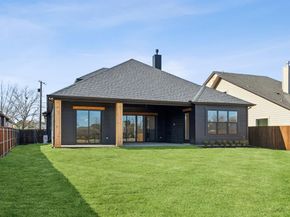 206  Pecan Street , Roanoke Texas 76262