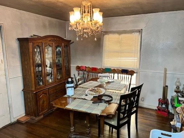 403 N Tennant Street , Dallas Texas 75208