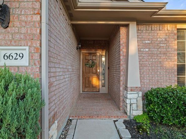 6629  Algarve Drive , Denton Texas 76210