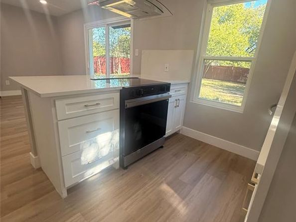 5252  Parkview Drive , Haltom City Texas 76148