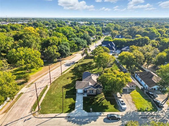 5002  Watson Drive , Dallas Texas 75241