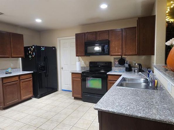 2008  Finch Cove , Aubrey Texas 76227