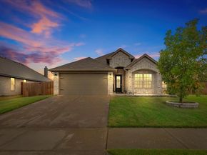 1200  Queens Brook Lane , Fort Worth Texas 76140