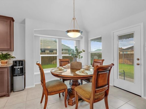 1200  Queens Brook Lane , Fort Worth Texas 76140