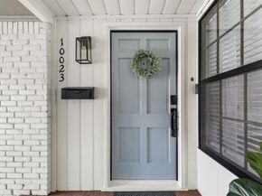 10025  Olmos Drive , Dallas Texas 75218