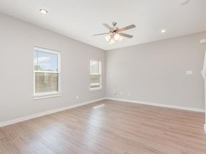 3610  Apple Valley Way , Dallas Texas 75227