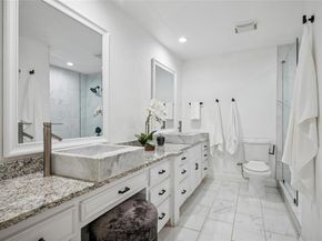 912  Glen Oaks Boulevard , Dallas Texas 75232