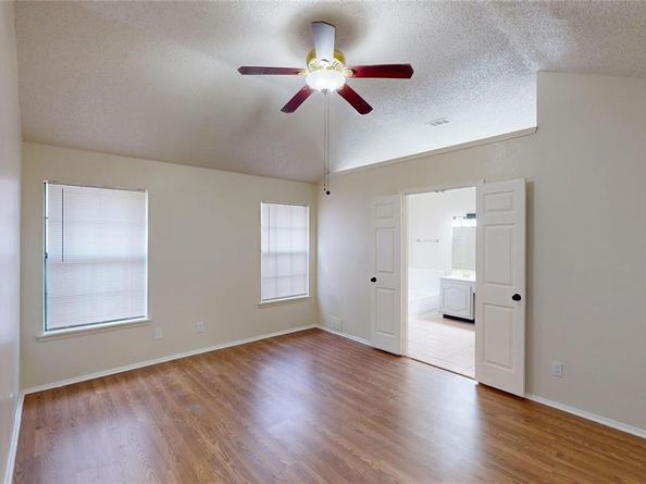 2842  Kingswood Drive , Garland Texas 75040