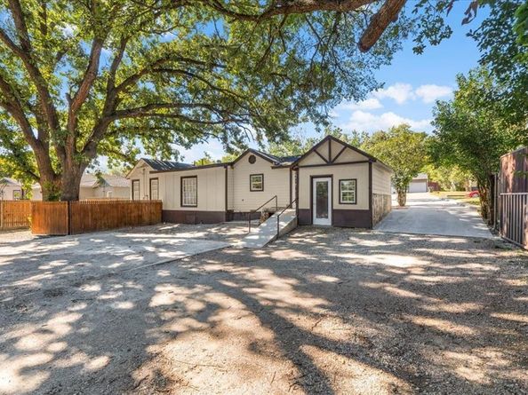 1800  Brook Hollow Drive , Fort Worth Texas 76114