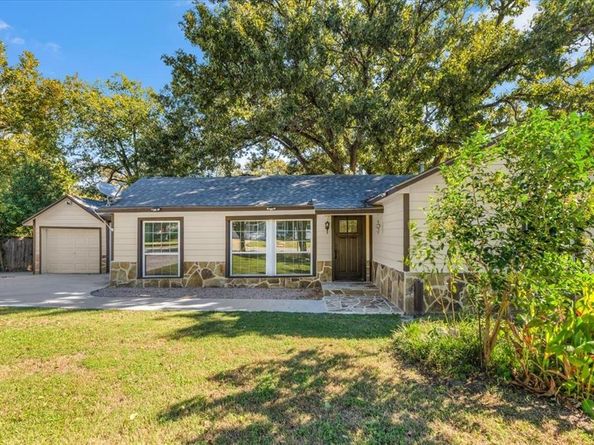 1800  Brook Hollow Drive , Fort Worth Texas 76114