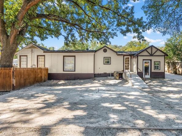 1800  Brook Hollow Drive , Fort Worth Texas 76114