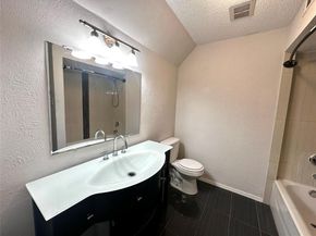 6024  Westridge Lane  305, Fort Worth Texas 76116