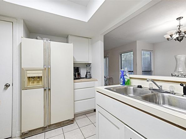 2930  Canis Circle , Garland Texas 75044