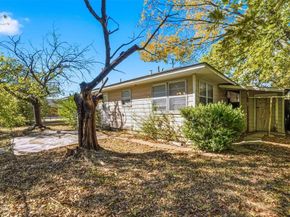 2926 N Prairie Creek Road , Dallas Texas 75227