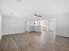 2926 N Prairie Creek Road , Dallas Texas 75227